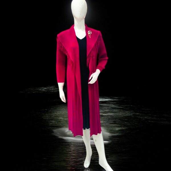 Chic Red Long Cardigan with Fringe Details and Black Inner Dress