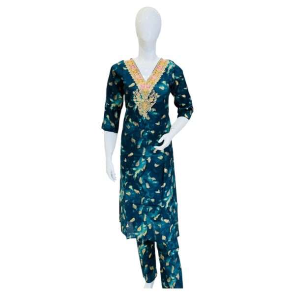 Elegant Teal Printed Kurta Set with Embroidered Neckline – Traditional Women's Outfit