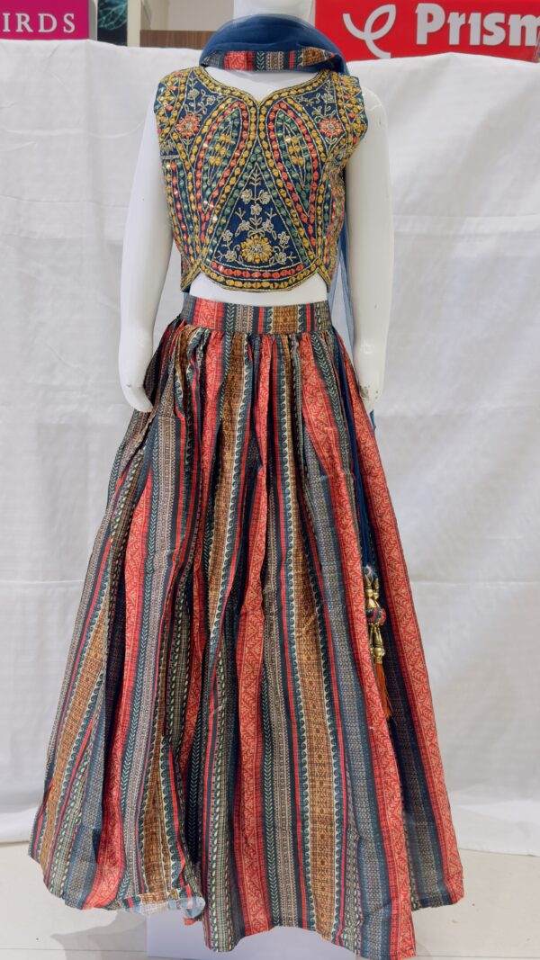 Girls Ethnic wear Maslin fabric Malty color crop top
