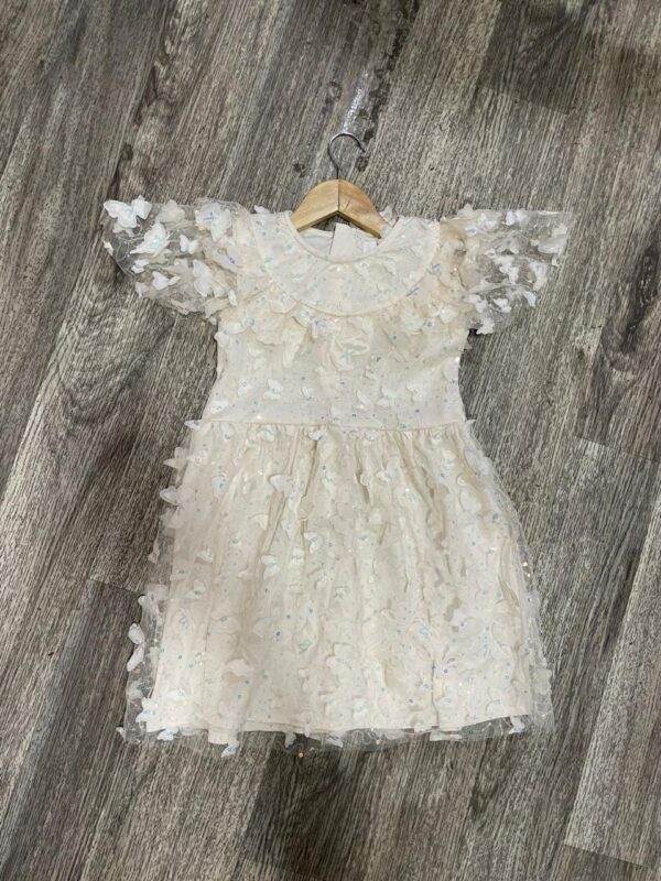 Elegant Cream Floral Appliqué Dress with Puffy Sleeves for Girls - Image 2
