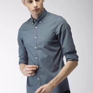 Tommy Hilfiger Men Blue Slim Fit Solid Casual Shirt