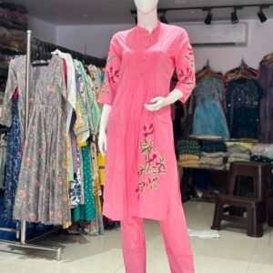pink kurta with intricate floral embroidery on the sleeves and pintuck detailing on the front yoke 2PCS SET