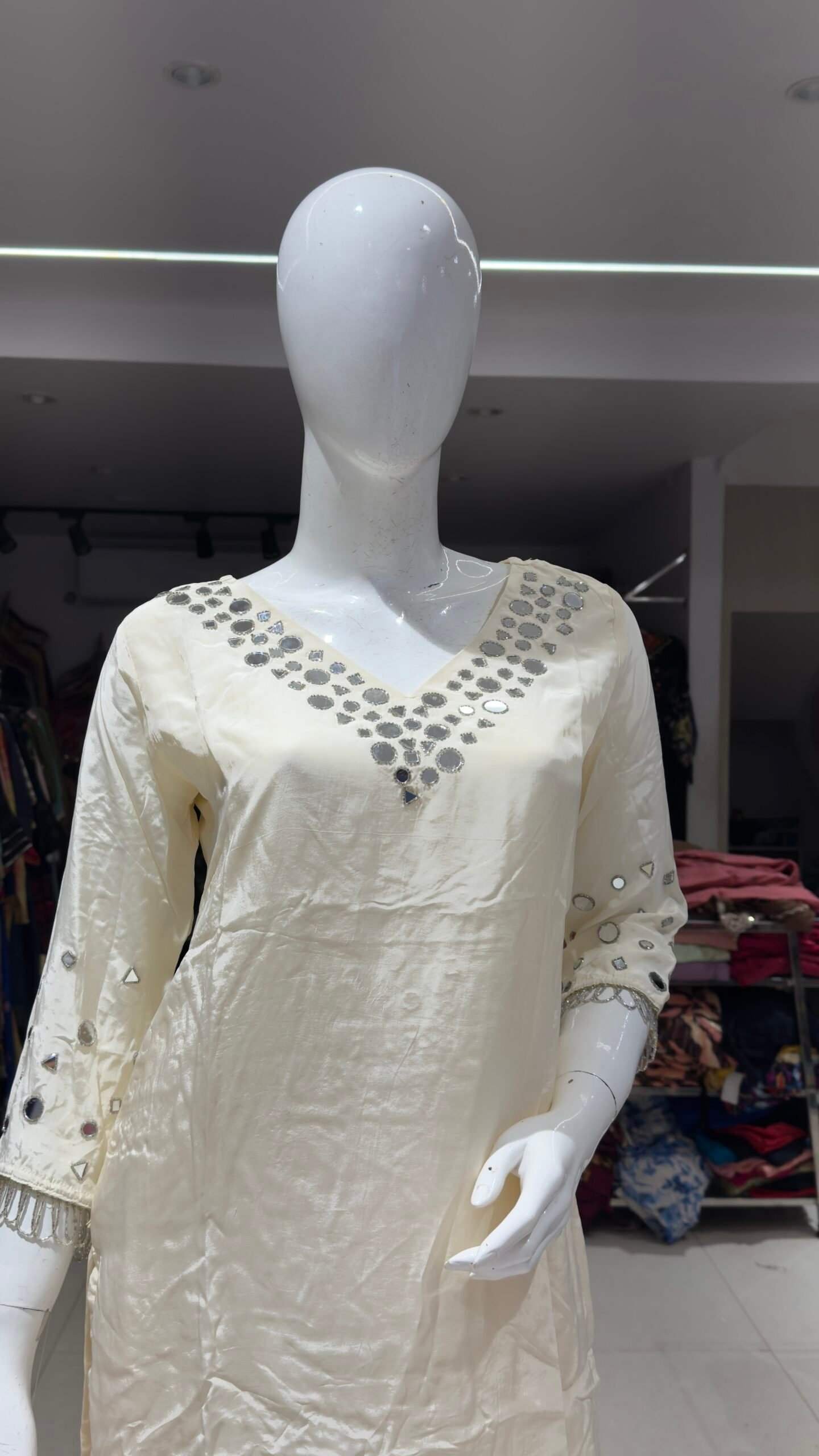 Cream colour Crape Kurta Suit - Image 2